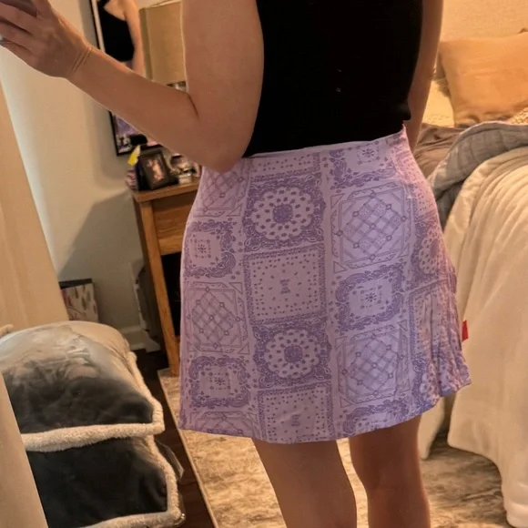 Lavender Purple Patterned Women's Casual Skirt - Picture 4 of 9